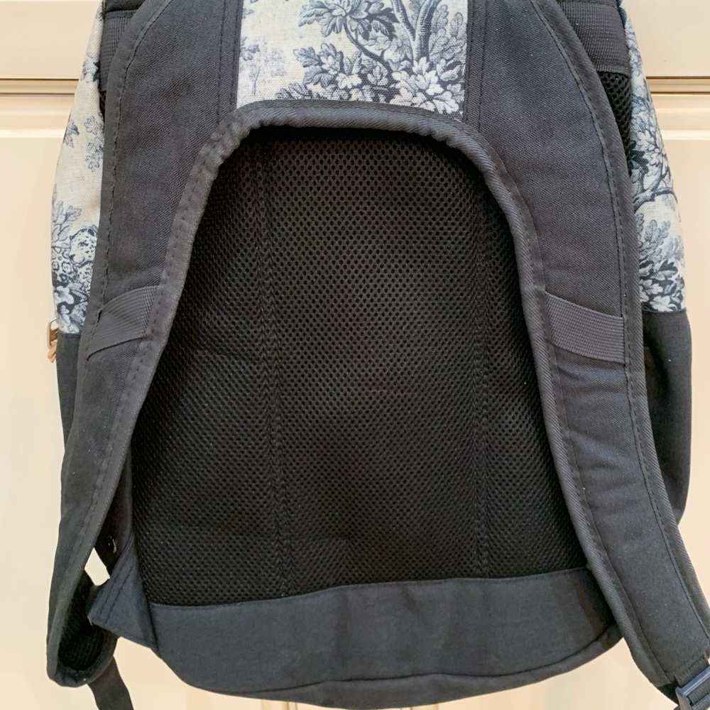 Quicksilver Backpack - image 4